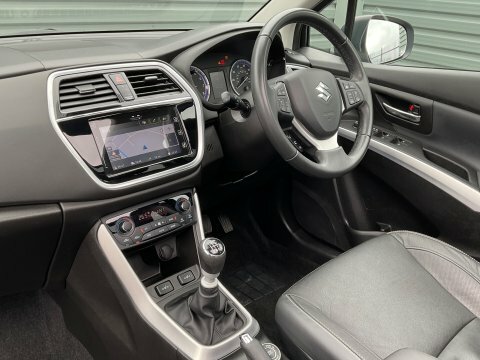 Suzuki S Cross S-cross Hatchback White #11