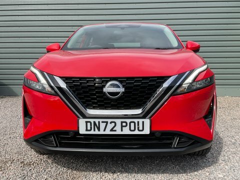 Nissan Qashqai Dig-t Acenta Premium DN72POU Red #5