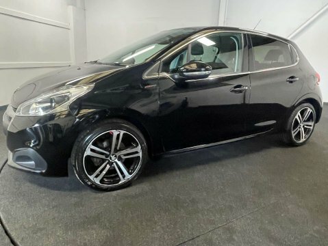 Peugeot 208 1.2 208 Gt KV19KDX Black #2