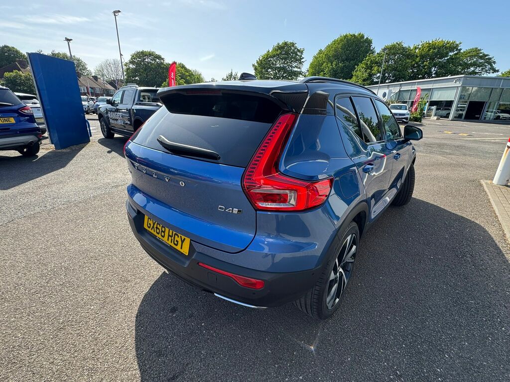 Volvo XC40 2.0 D4 First Edition Suv Awd Euro GX68HGY Blue #3