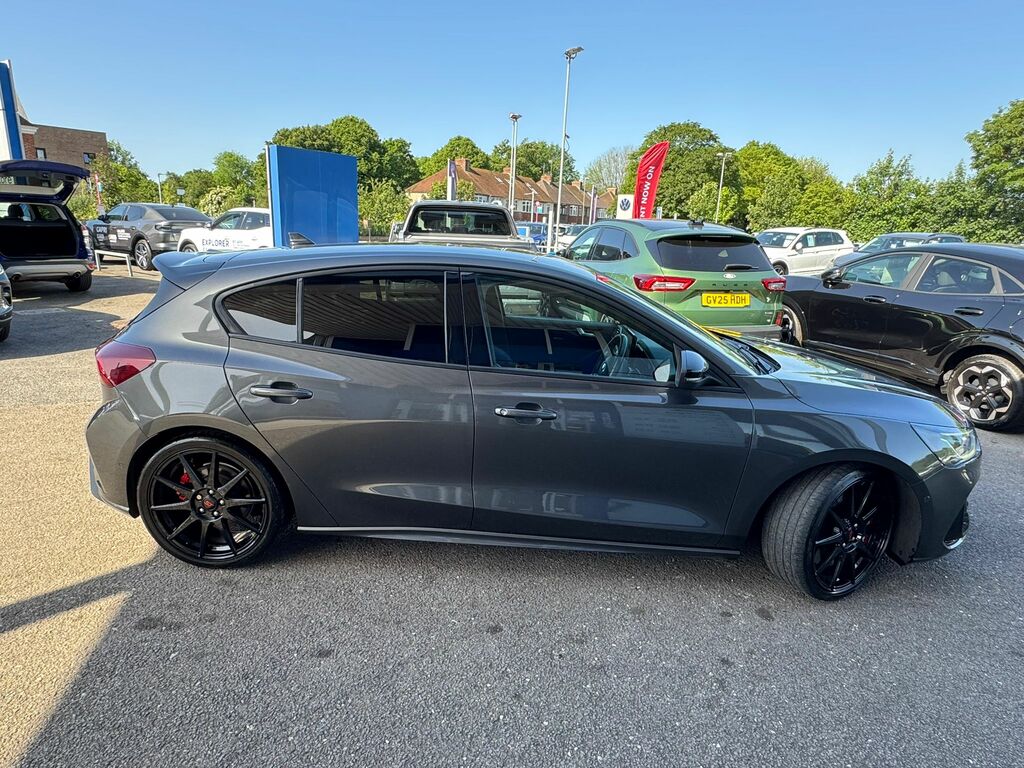 Ford Focus 2.3T Ecoboost St Hatchback Euro GY73LUL Grey #2