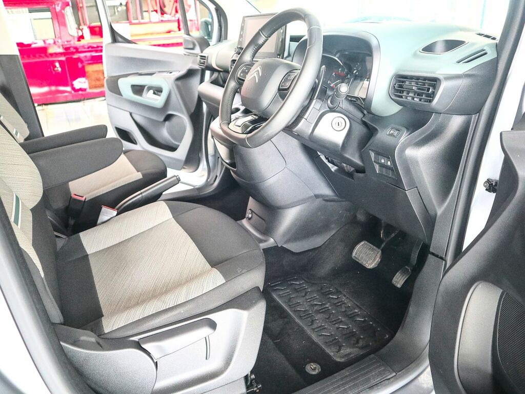 Citroen Berlingo 1.5 Flair Xtr M Bluehdi Combi NY73LHU Grey #3