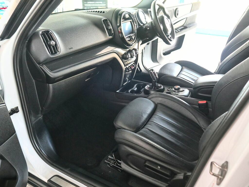 Mini Countryman 2.0 Cooper S All4 EA69YRZ Red #4