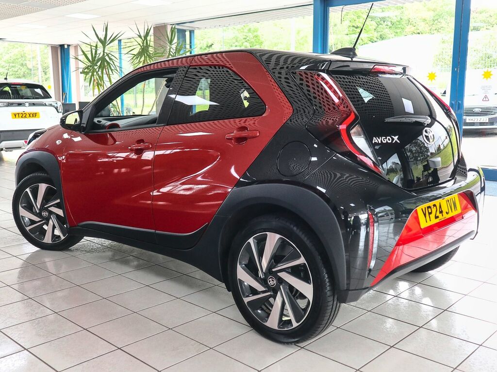Toyota Aygo 1.0 X Edge Vvt-i X-shift YP24JVW Red #2