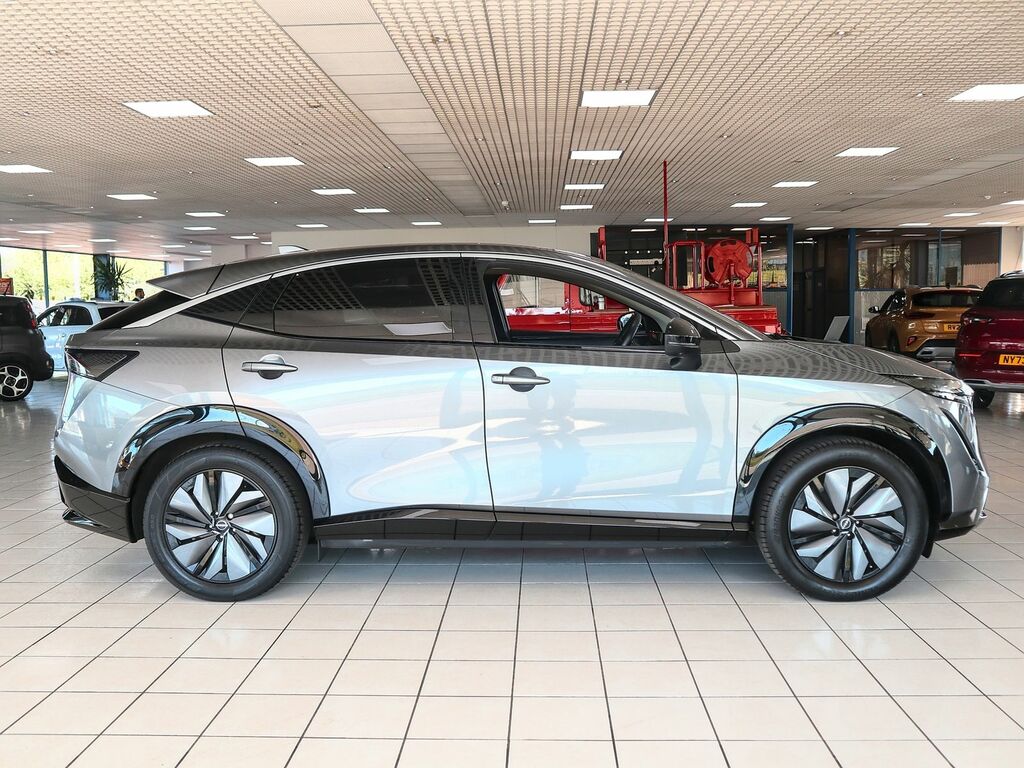 Nissan Ariya Advance 63Kwh NL72XBD Grey #6
