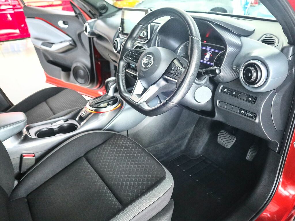 Nissan Juke 1.0 N-connecta Dig-t SK70YOM Red #3