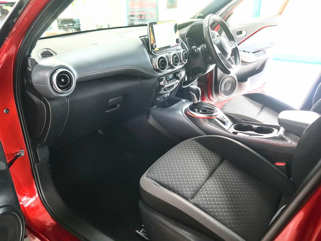Nissan Juke 1.0 N-connecta Dig-t SK70YOM Red #4