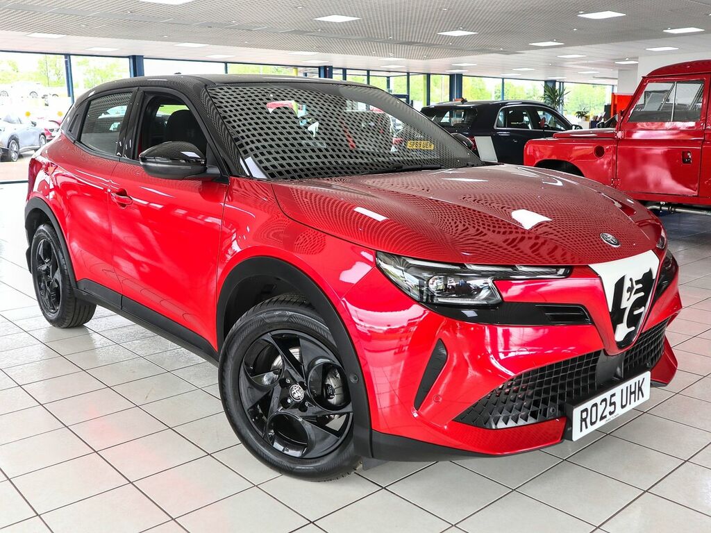 Alfa Romeo Junior 1.2 Ibrida Tb Mhev E-dct Red