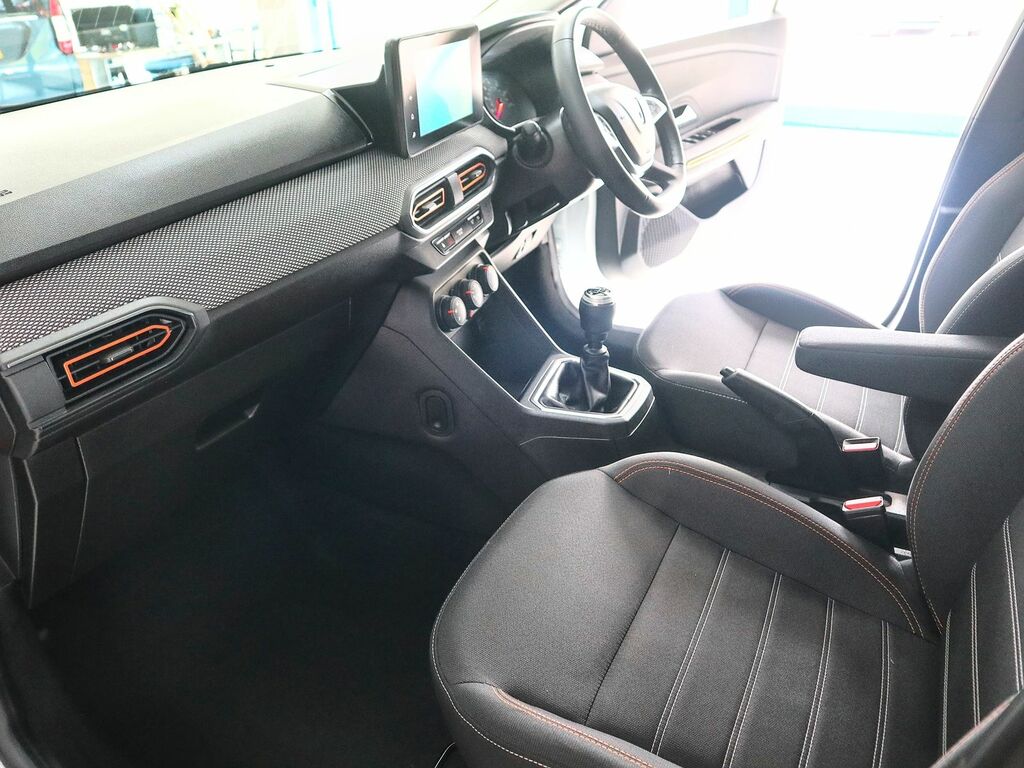 Dacia Sandero Stepway 1.0 Comfort Tce AV72FSL White #4