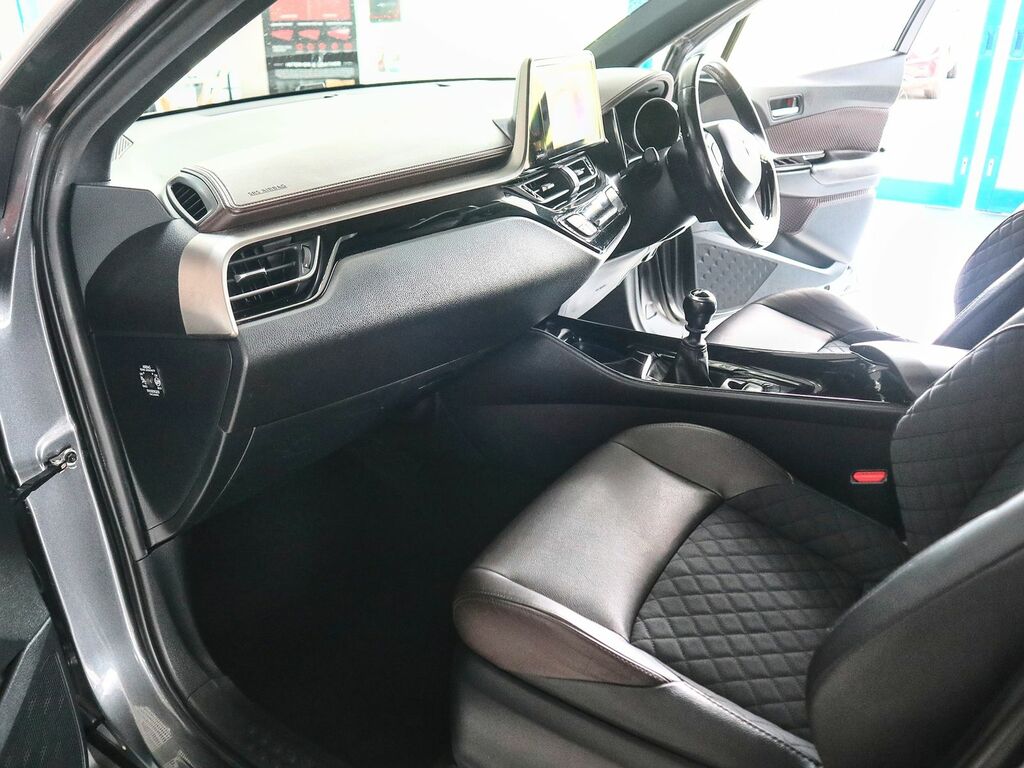 Toyota C-Hr 1.2 Excel Vvt-i DG67UYS Grey #4