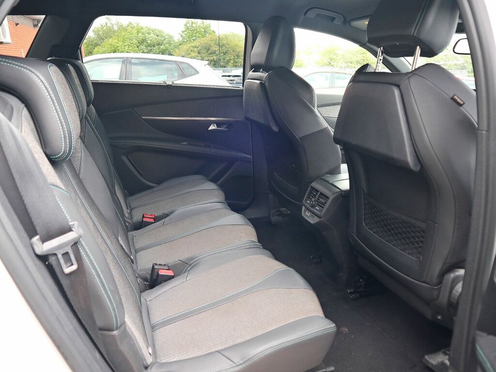Peugeot 5008 1.2 Allure Premium Puretech NU23XFD White #4