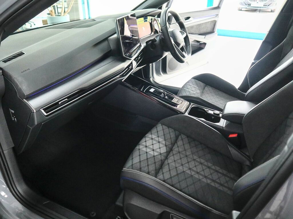 Volkswagen Golf 1.5 R-line Etsi Mhev Hybrid Dsg SH25RYD Grey #4