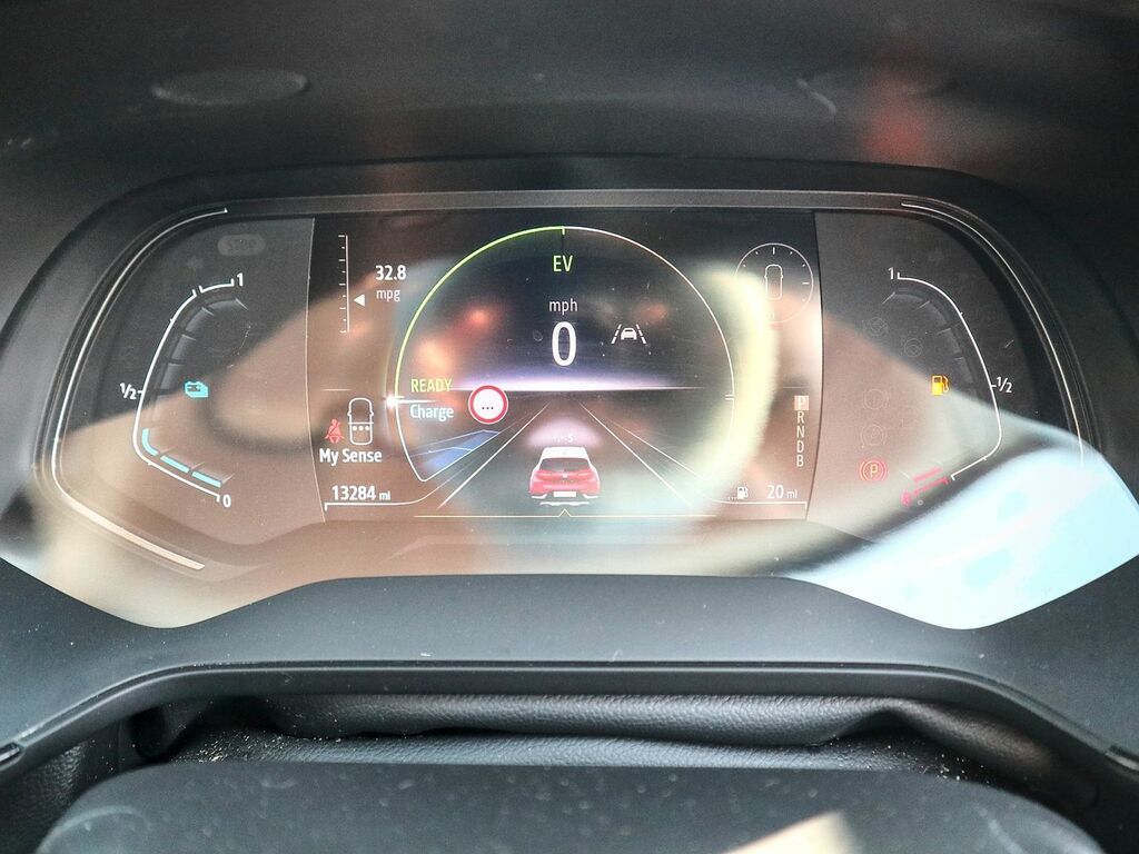 Renault Captur 1.6 Techno E-tech PJ24MHV Red #6