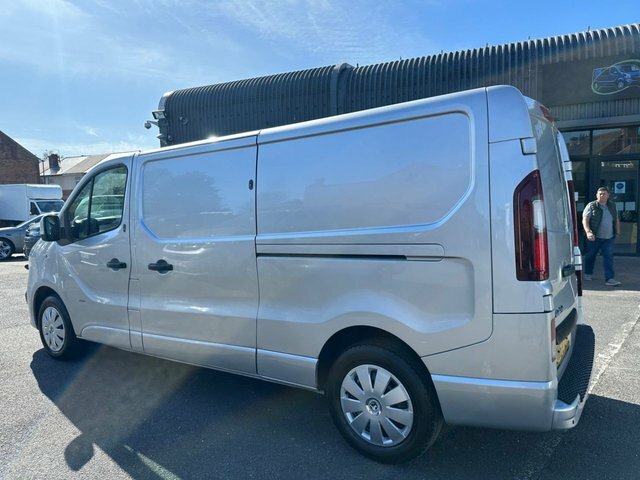 Vauxhall Vivaro 1.6 Cdti 2900 Sportive Silver #3