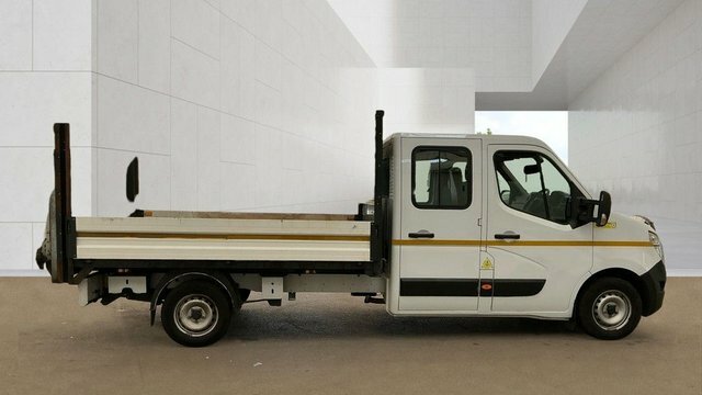 Nissan NV400 Dci 33 Tekna Panel White #2