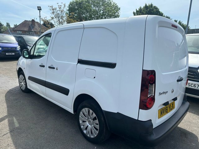 Citroen Berlingo 1.6 Bluehdi 750 LX MV18YLX White #2