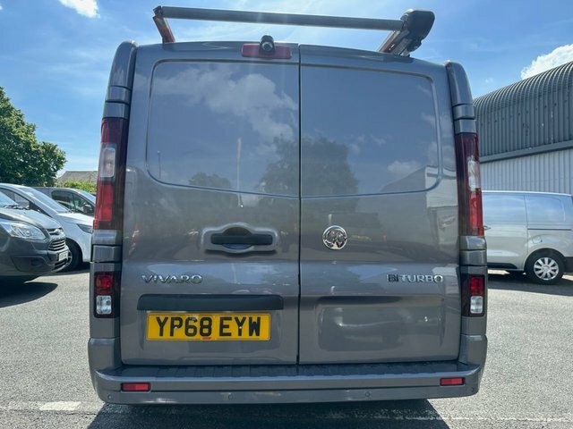 Vauxhall Vivaro 1.6 Cdti 2900 Biturbo YP68EYW Grey #4