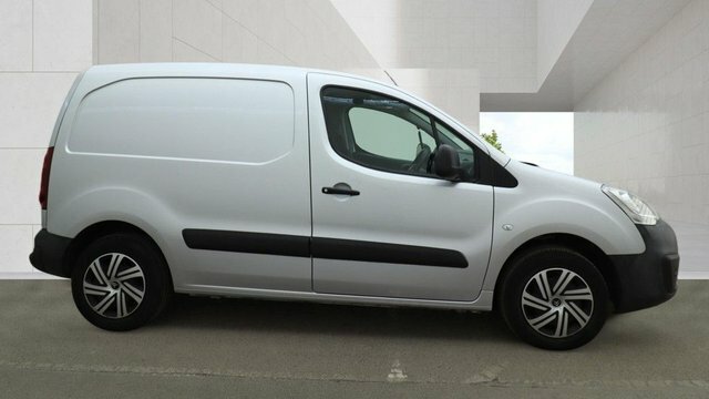 Citroen Berlingo 1.6 Bluehdi 850 Enterprise LJ18LNF Silver #3