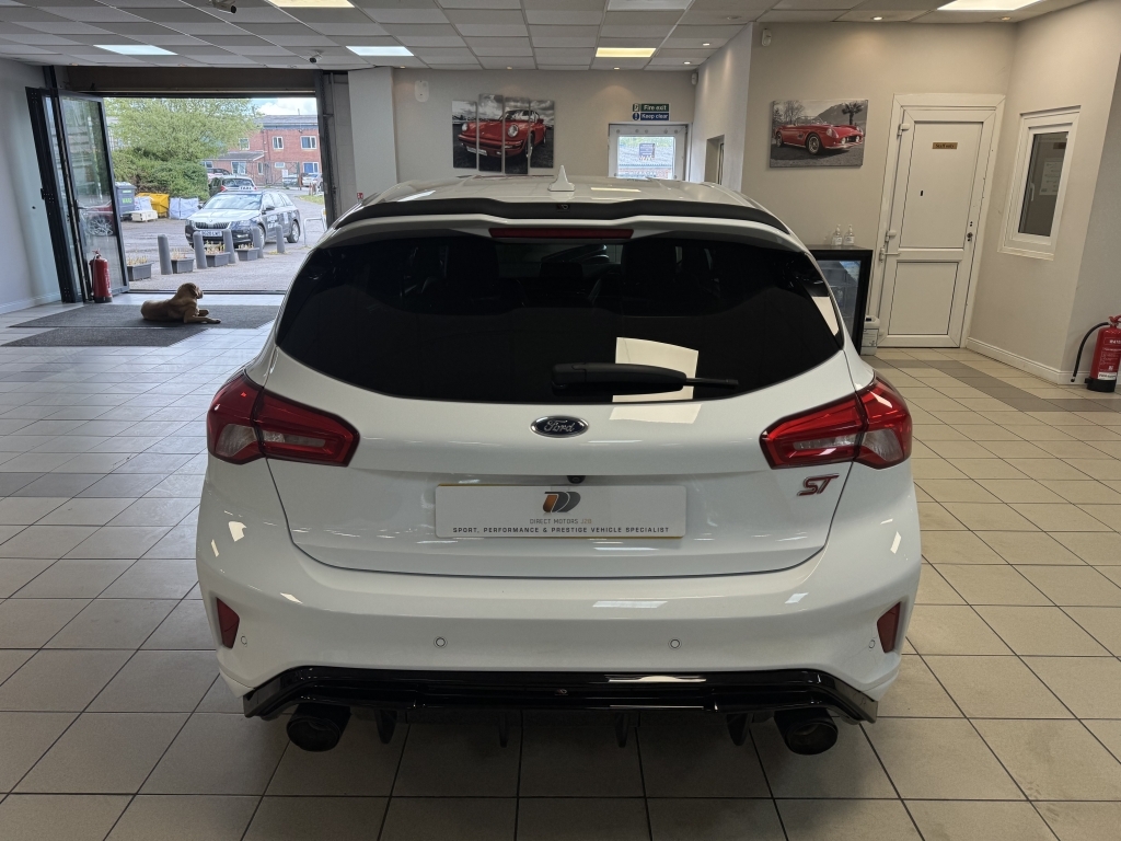 Ford Focus 2.3 St ML69BZX White #4