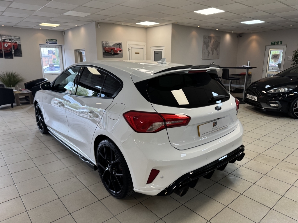 Ford Focus 2.3 St ML69BZX White #3