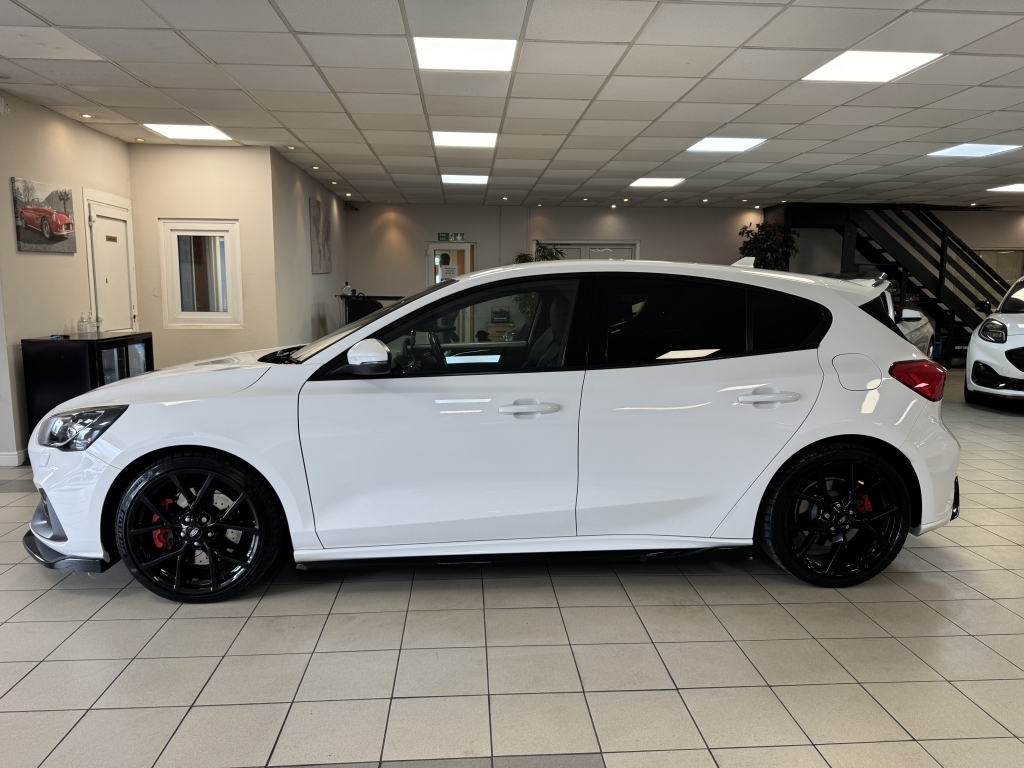 Ford Focus 2.3 St ML69BZX White #2