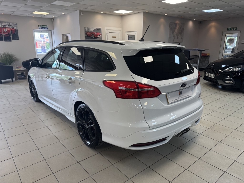 Ford Focus 2.0 St-3 Tdci VN67GVV White #3