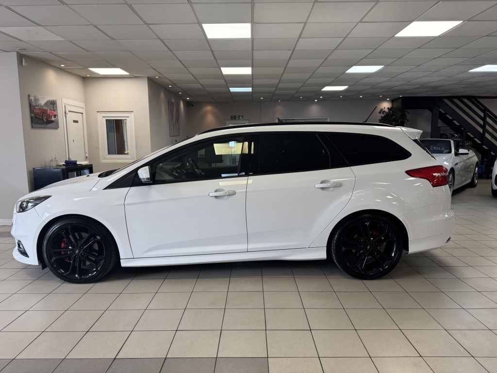 Ford Focus 2.0 St-3 Tdci VN67GVV White #2