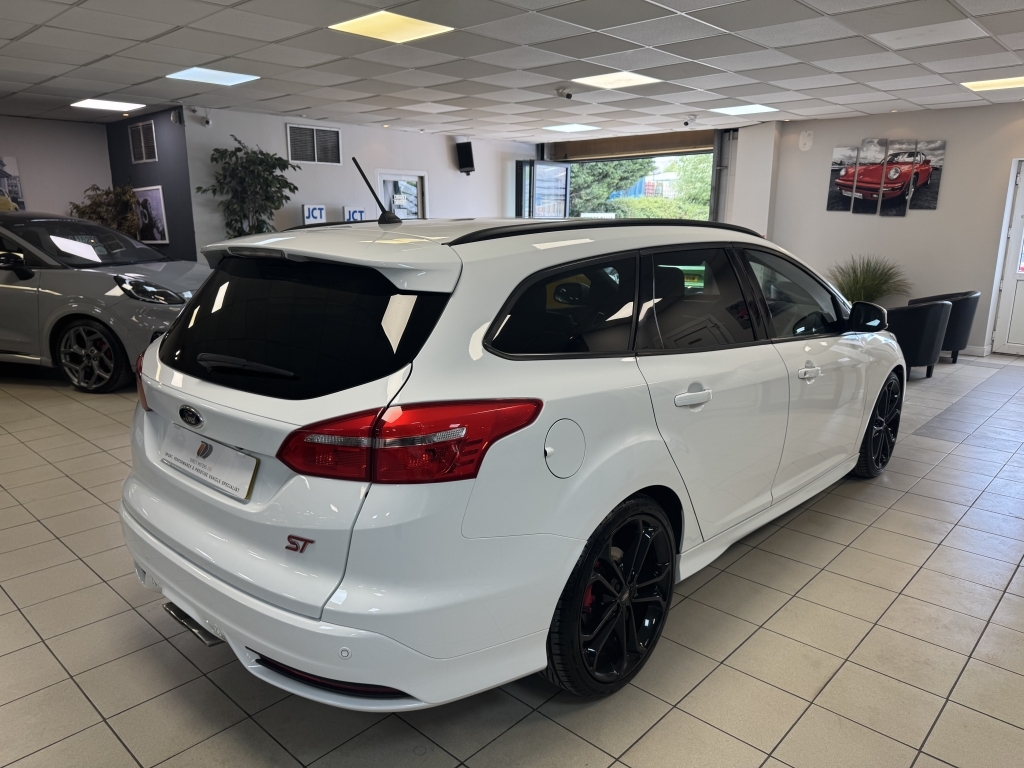 Ford Focus 2.0 St-3 Tdci VN67GVV White #5