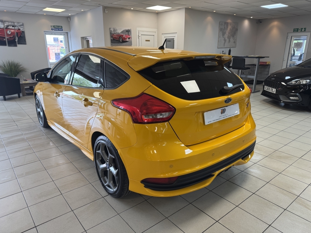 Ford Focus 2.0 St-3 Tdci #2