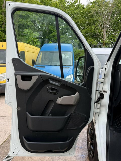 Nissan NV400 Dci 33 Se Panel White #31