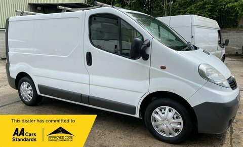 Vauxhall Vivaro 2.0 2700 Cdti White