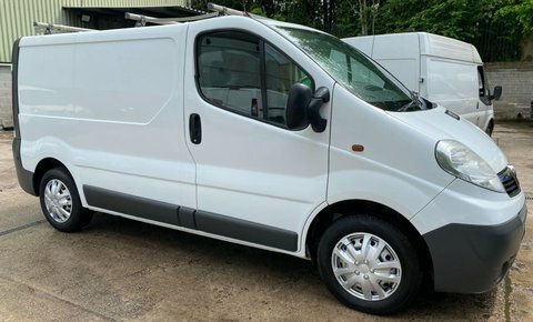 Vauxhall Vivaro 2.0 2700 Cdti White #3