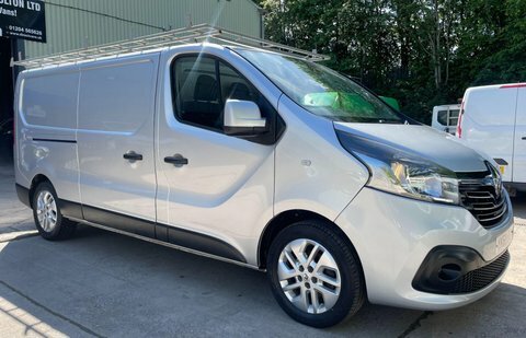 Renault Trafic 1.6 Dci 29 YK69RVW Silver #3