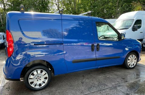 Fiat Doblo Panel Van 1.6 Doblo Cargo Maxi Cargo 1.6 105 Multi White #9