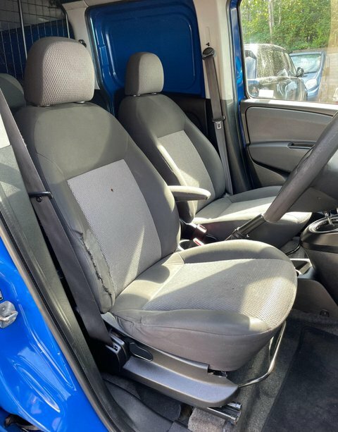 Fiat Doblo Panel Van 1.6 Doblo Cargo Maxi Cargo 1.6 105 Multi White #24