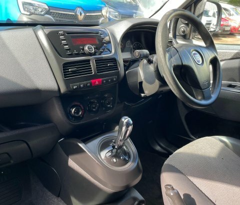 Fiat Doblo Panel Van 1.6 Doblo Cargo Maxi Cargo 1.6 105 Multi White #35