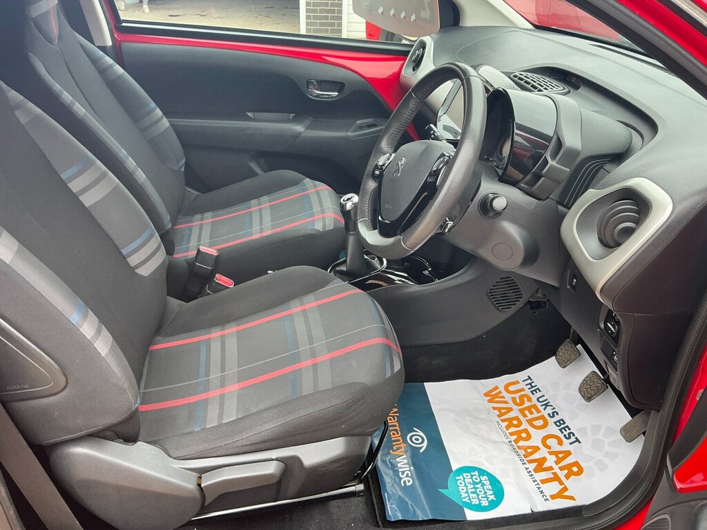 Peugeot 108 1.2 Vti Allure DG64LWL Red #3