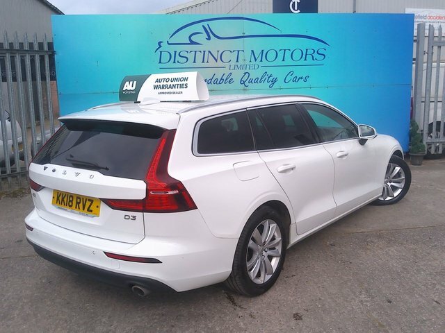 Volvo V60 D3 Momentum Estate KK18RVZ White #4