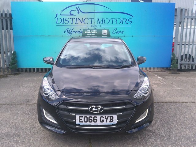 Hyundai I30 Crdi Blue Drive Se EO66GYB Black #2