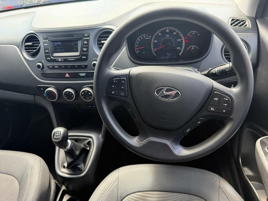 Hyundai I10 Hatchback 1.0 Se Euro 6 201767 WP67AUH Blue #2