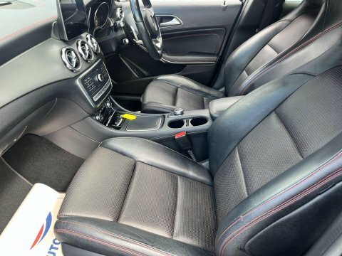Mercedes-Benz GLA Class 2.1 Gla220d Amg BN67HSZ Black #6
