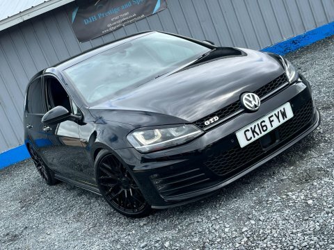 Volkswagen Golf 2.0 Tdi Bluemotion CK16FYW Black #2