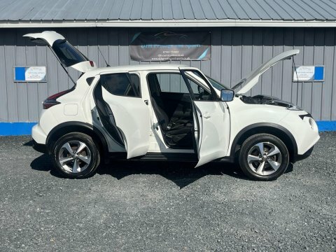 Nissan Juke 1.6 Acenta Euro EO69DWJ White #3