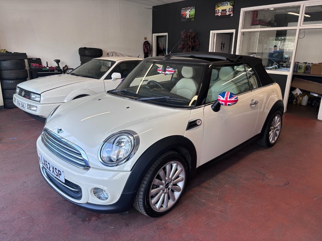 Mini Convertible 1.6 Cooper Convertible Steptronic Euro White #2