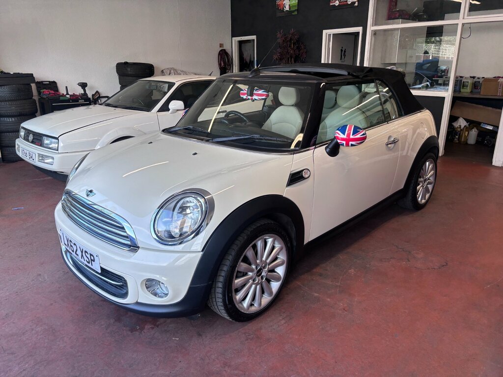 Mini Convertible 1.6 Cooper Convertible Steptronic Euro White #3