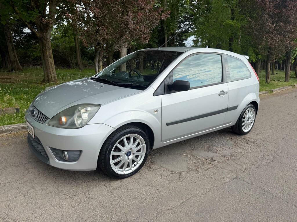Ford Fiesta 1.6 Tdci Zetec S Silver #2