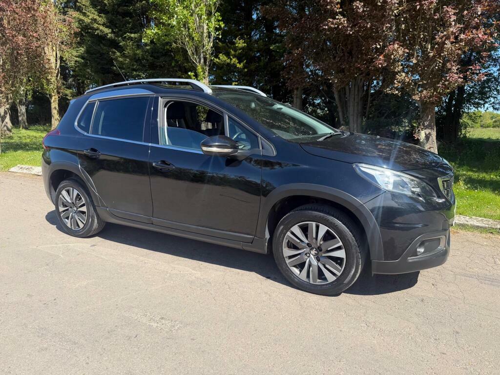 Peugeot 2008 1.2 Puretech Allure Euro 6 Black