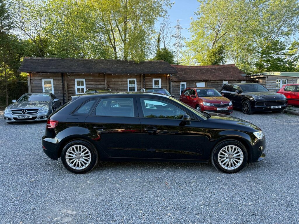 Audi A3 2.0 Tdi Se Technik Sportback Euro 6 Ss SC66HCU Black #6