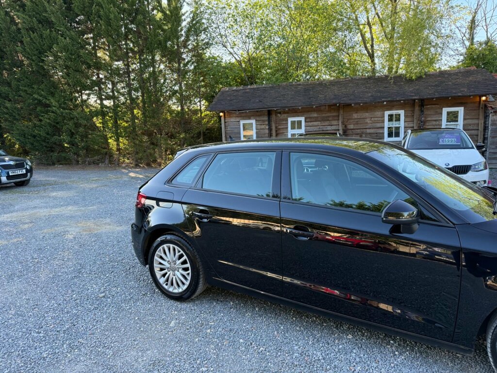 Audi A3 2.0 Tdi Se Technik Sportback Euro 6 Ss SC66HCU Black #5