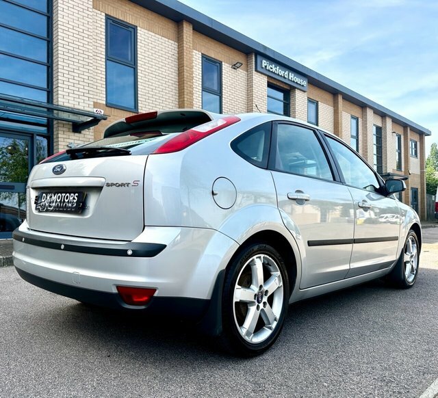 Ford Focus 1.8 Sport S Hatchback 169 G Km Silver #3